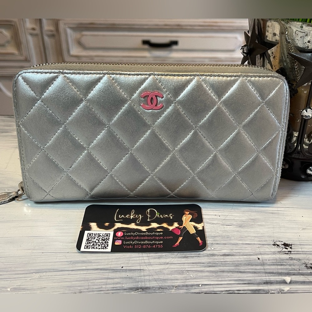 Chanel Quilted Mateslase Lambskin Silver Zip Around Wallet